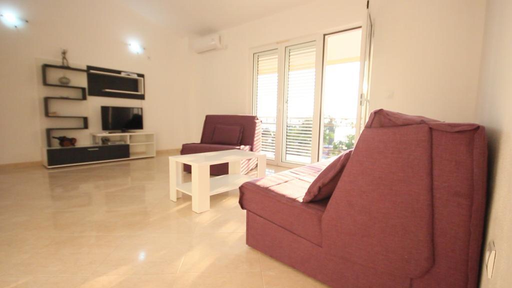 Apartments Percobic Sutomore Room photo